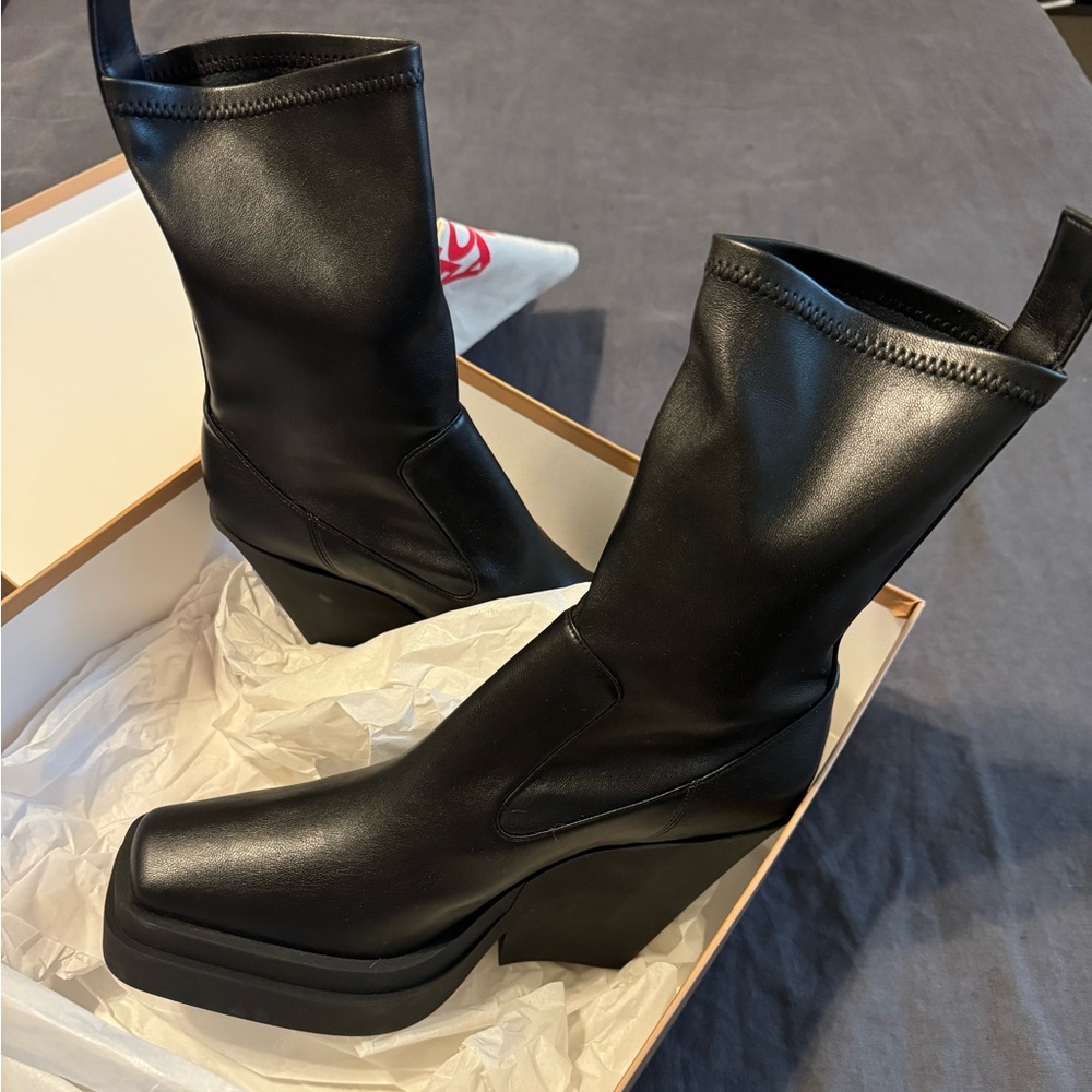 GIABORGHINI
Black Gia 15 Boots